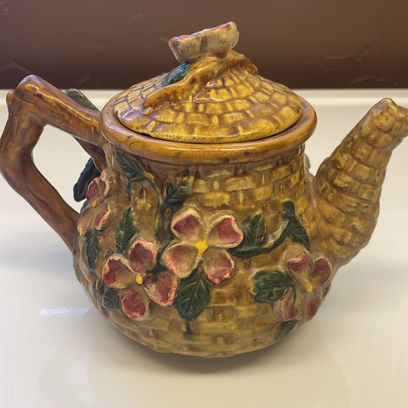 Teapot - Picture 4 of 4
